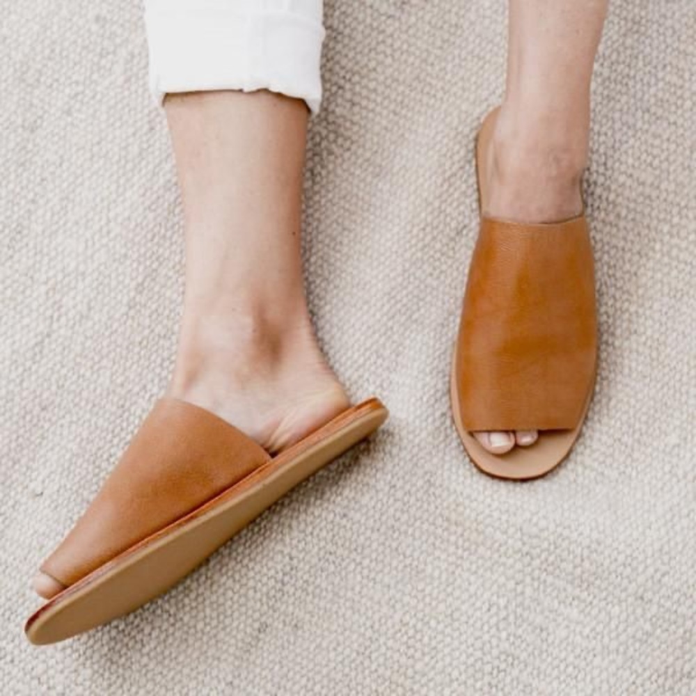 ISO St Agni Yuka Slide in Tan size 35
